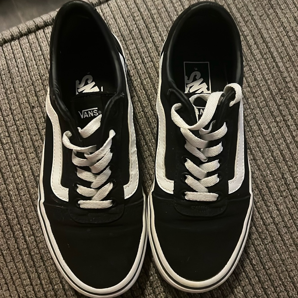 Black & White VANS